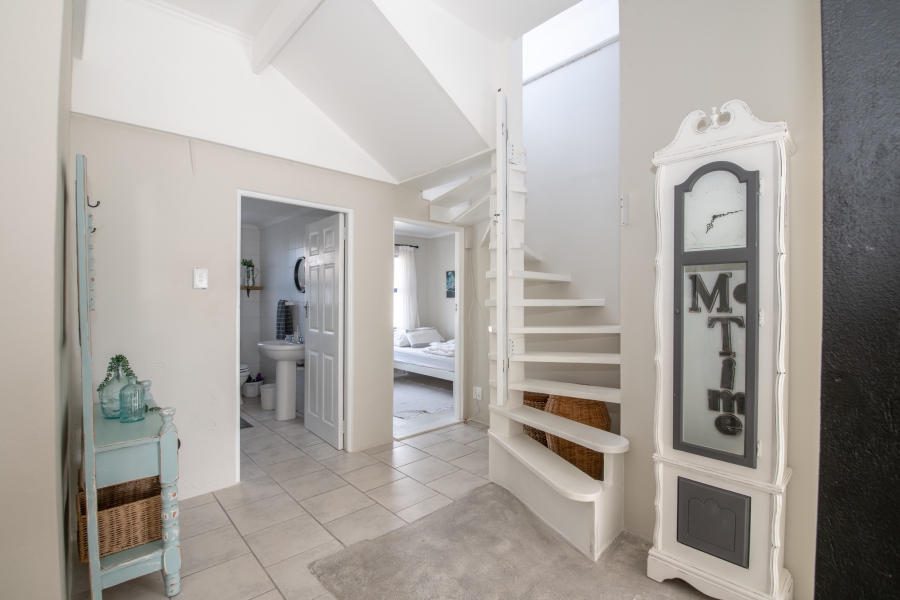 5 Bedroom Property for Sale in Bettys Bay Western Cape
